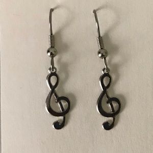Sterling Silver G clef Earrings—NWOT!!
